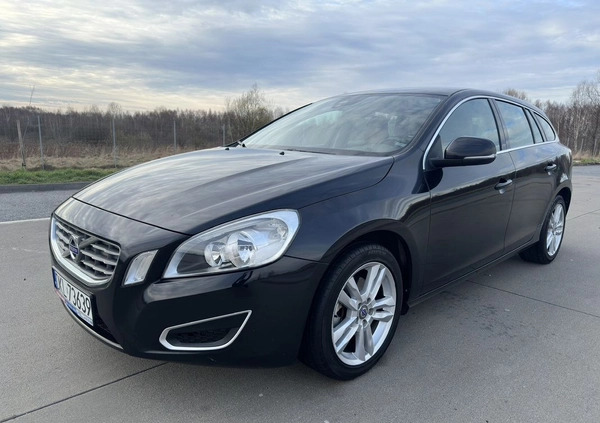 Volvo V60 cena 41000 przebieg: 242000, rok produkcji 2013 z Kłodzko małe 667